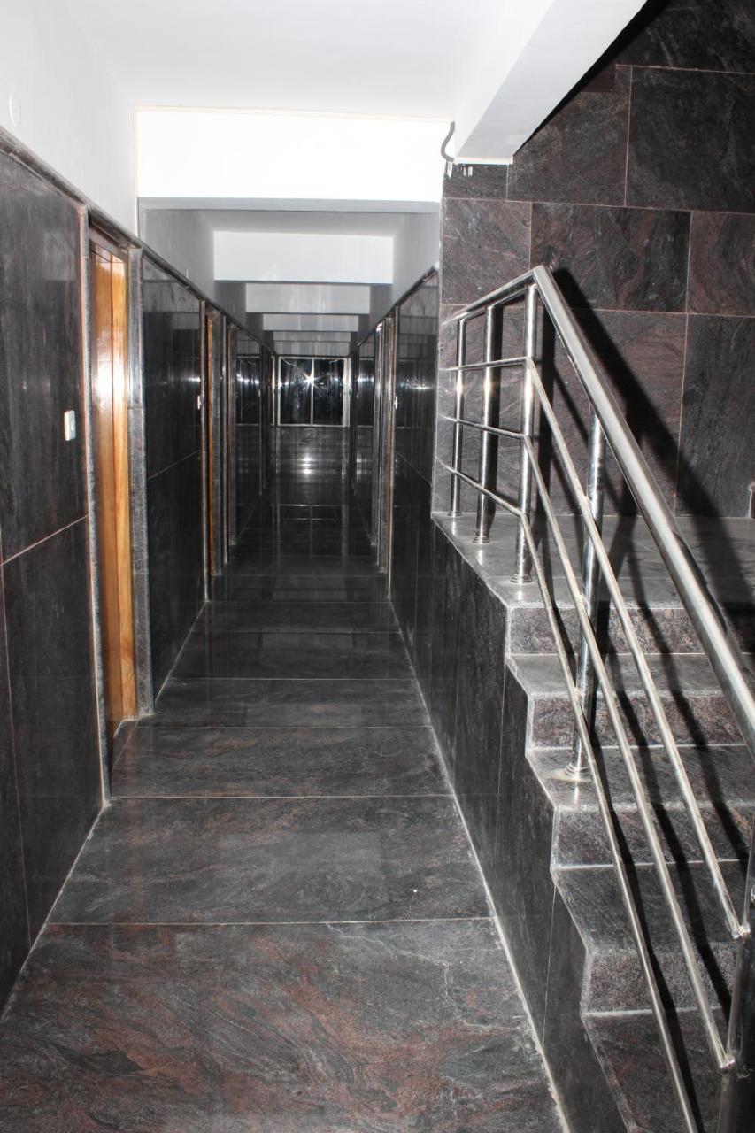 Sdd Residency Hotell Tiruvannāmalai Eksteriør bilde